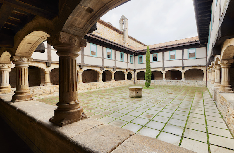 Albergue Hostel Monasterio De Barria